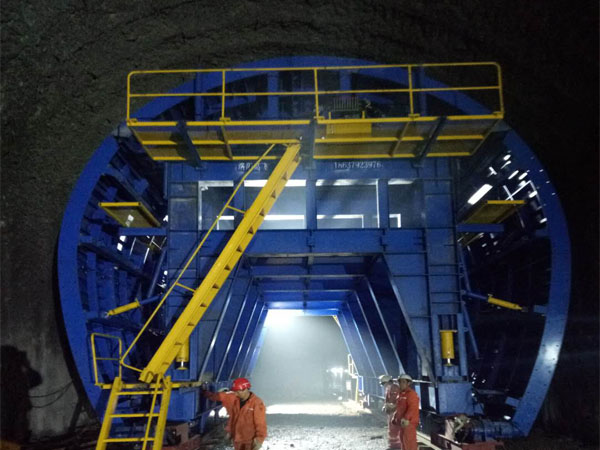 隧道衬砌台车的安装步骤有哪些? 隧道衬砌台车的安装步骤有哪些?
