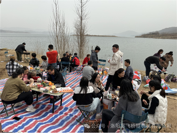 春日“趣”烧烤,不负好“食”光 公司开展部门团建活动 春日“趣”烧烤,不负好“食”光 公司开展部门团建活动